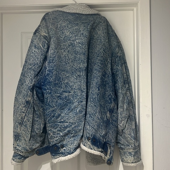 Vintage Denim jacket - Picture 6 of 6